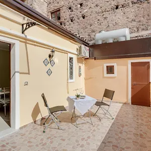 With Terrace- Casa Mariella Apartament Katania